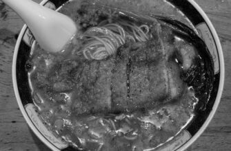 「はしご(橋悟)」のクセになる担々麺(だんだんめん)を本店で食べたよ!/はしご銀座本店/ラーメン image 0